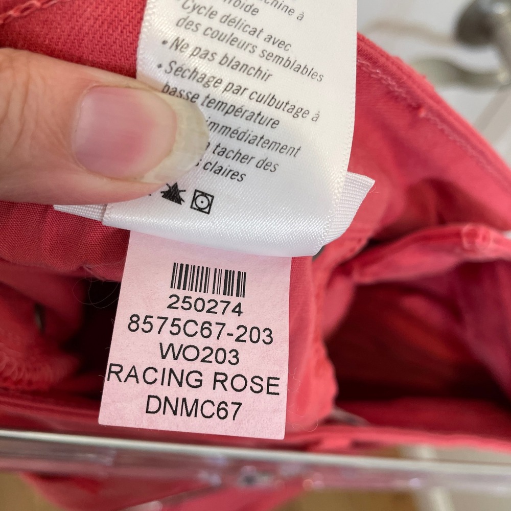 PAIGE Jeans Relaxed Rory Crop Racing Rose Red Raw Hem Stretch Womens Size 29 - Picture 8 of 10